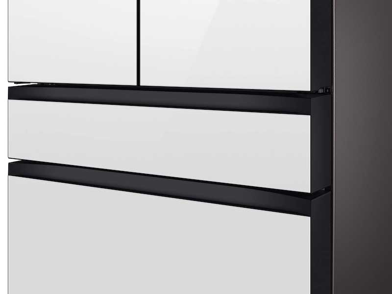 Bespoke 4-Door French Door Refrigerator (23 cu. ft.) with Beverage Center™ in White Glass - Image 6
