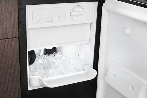 15-Inch Clear Ice Technology Built-In Icemaker - Image 3